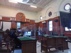 4 Penjemput Paksa Jenazah Positif COVID-19 di RS Paru Surabaya Jalani Sidang