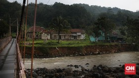 Jembatan Cihampelas-Batujajar Putus, Diperbaiki Sepekan