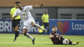 Liga 1: Persib dan Persebaya Main di Stadion Wibawa Mukti