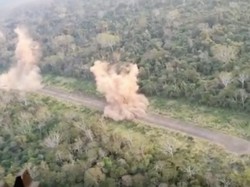 Ditemukan Lapangan Terbang Bandar Narkoba di Tengah Hutan Amazon