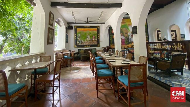 Tempat makan di Jalan Kebon Sirih, Jakarta Pusat, ini bisa jadi tempat pilihan untuk sarapan, makan siang, sampai makan malam bersama teman atau keluarga.