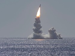 Korsel Negara Pertama Tanpa Senjata Nuklir yang Kembangkan Rudal SLBM