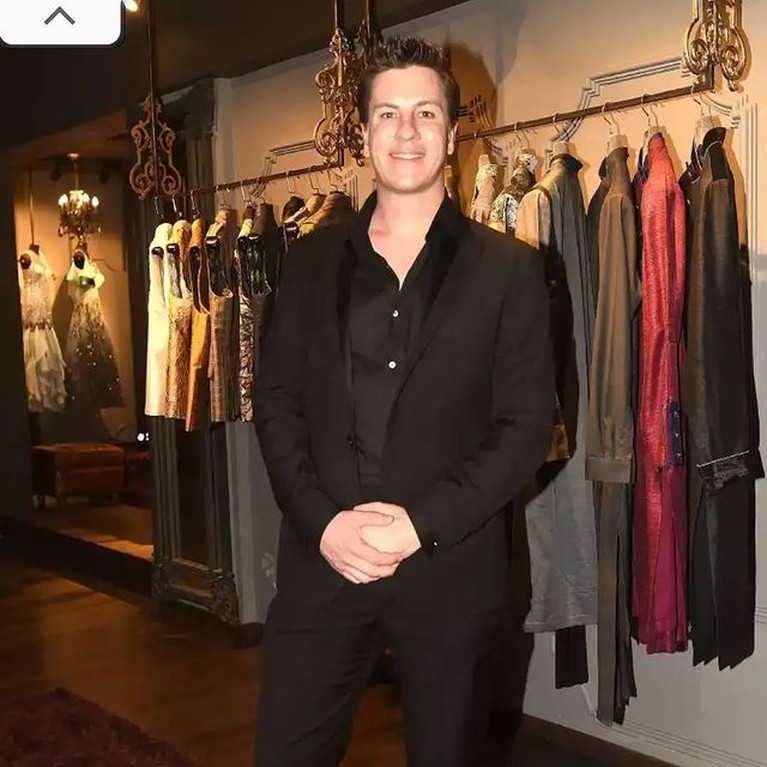 Potret Andre Sleigh Direktur Miss Supranational yang Diduga Hina Indonesia Direktur Miss Supranational Andre Sleigh sedang viral karena diduga menghina Indonesia. Yuk intip potretnya!