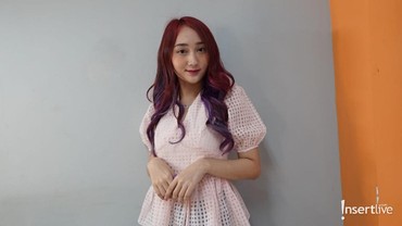 img-title Sandrina Pukau Deddy Corbuzier saat Nyanyi Lagu Agnez Mo Pakai 3 Bahasa