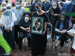 Anak Terpukul Koes Hendratmo Meninggal Dunia Tanpa Pendamping