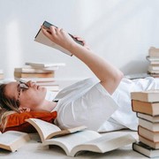Kayak Hewan Nokturnal, 5 Zodiak Ini Terkenal Kuat Banget Bergadang