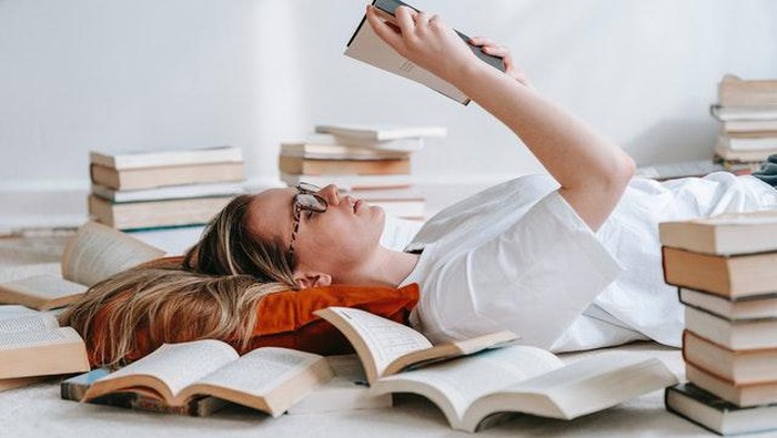 Kayak Hewan Nokturnal, 5 Zodiak Ini Terkenal Kuat Banget Bergadang