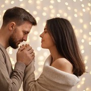 5 Zodiak Ini Punya Bahasa Cinta Lebih dari Satu, Kamu Bukan Nih?