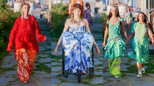 Tampilkan Model Disabilitas dan Berusia Lanjut, Collina Strada Tebar Spirit Inklusif di New York Fashion Week