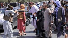 Taliban Ancam Gantung Jurnalis di Alun-alun Kota