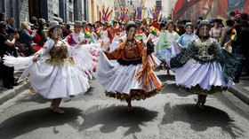FOTO: Morenada, Warisan yang Diperebutkan Bolivia dan Peru