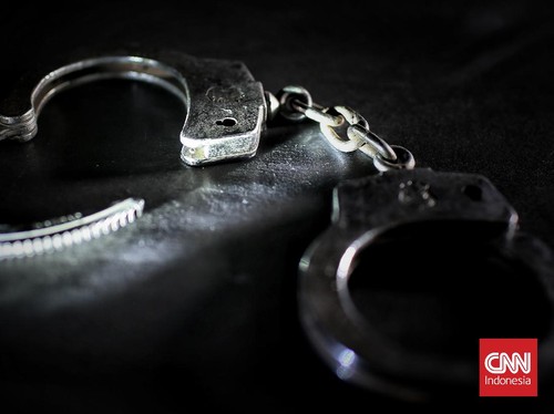 Polda Kepri ungkap peredaran narkotika di Batam, amankan tiga tersangka yang diduga jaringan Malaysia.