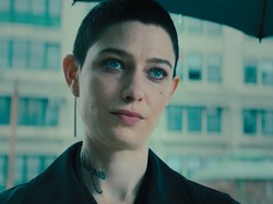 Karakter Non-Binary yang Diperankan Asia Kate Dillon di John Wick