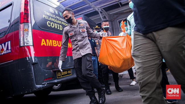 Jasad korban kebakaran Lapas Tangerang sudah dipindahkan ke dari RSUD Kabupaten Tangerang ke RS Polri Kramat Jati untuk proses identifikasi.