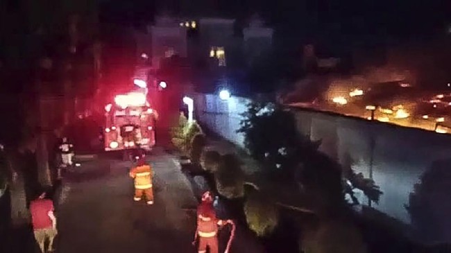 Seluruh kamar di Blok C2 Lapas Kelas I Tangerang terkunci saat kebakaran terjadi dini hari tadi, Rabu (8/9). Akibatnya, 41 narapidana tewas dalam kebakaran itu.
