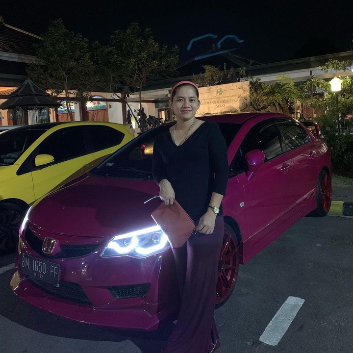 <p>Belum lama ini, Leani Ratri Oktila juga meraih medali perak ketiga bagi kontingen Indonesia dari cabang parabadminton tunggal putri SL4 Paralimpiade Tokyo 2020.(Foto: Instagram @oktila_lr)</p>