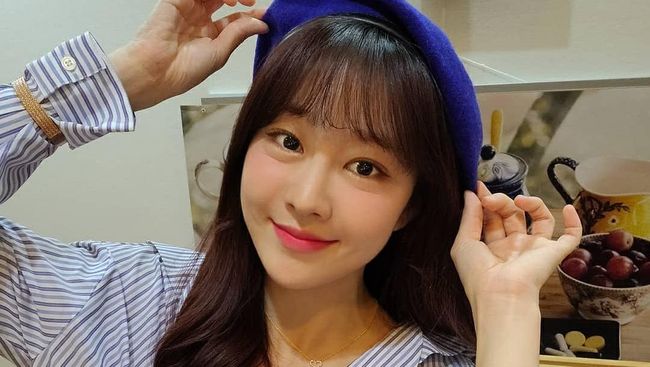 Yujeong mengumumkan keluar dari LABOUM lewat surat untuk fan. Keputusan itu diambil setelah ia tidak memperpanjang kontrak dengan agensi.