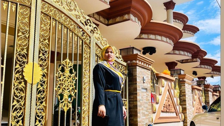Fifi Razak
