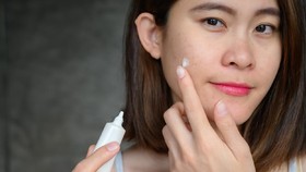 img-title Viral Sperma Menghilangkan Jerawat, Ini Bahayanya!
