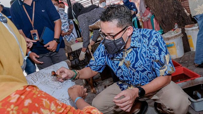 Menparekraf Sandiaga Uno memuji Kereta Istimewa yang disebutnya bahwa inovasi dan adaptasi menjadi bukti dapat membuka peluang usaha dan lapangan kerja.