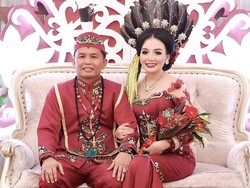 Viral Cinta Beda Usia 27 Tahun Putri Pariwisata Kalteng dan Anggota DPR