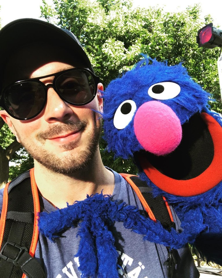 Potret Terbaru Steve Burns Pembawa Acara Blue's Clues di Era 90-an Steve Burns mengunggah video alasan dirinya keluar dari Blue's Clues pada Rabu (8/9). Yuk kita intip potret terbarunya!