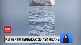 VIDEO: KM Hentri Terbakar, 25 ABK Hilang