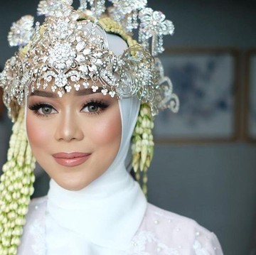Deretan Selebriti Indonesia yang Tampil Berhiaskan Makeup Pernikahan Karya Bennu Sorumba