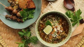 Resep Soto Daging dengan Lauk Melimpah Ruah