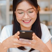 4 Efek Buruk Menatap Layak Gadget Ini Banyak Diabaikan, Termasuk Bikin Migrain Mata!