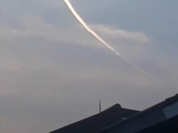 Viral Video dengan Narasi Racun Disebar di Langit Jagakarsa, Ini Faktanya