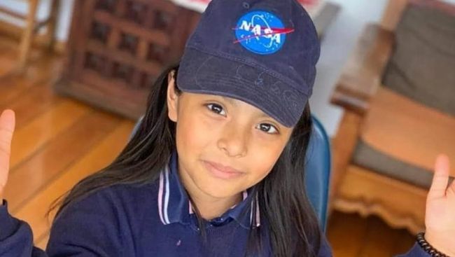 Wow!  10-Year-Old Girl with Intelligence Exceeding Einstein, Now Studying 2 Majors