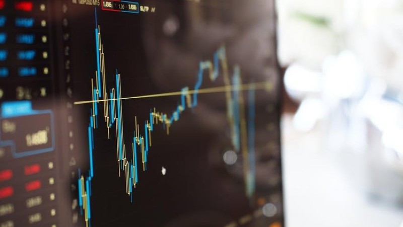 Saat ini sumber penghasilan cukup beragam dan inovatif, salah satunya dengan berinvestasi dibantu robot trading.