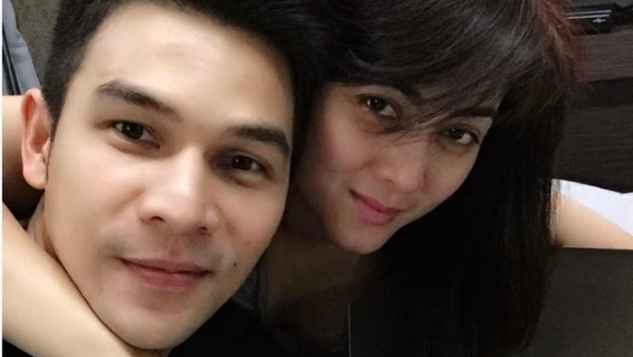 Jonathan Frizzy tak pernah absen rayakan ulang tahun Dhena Devanka