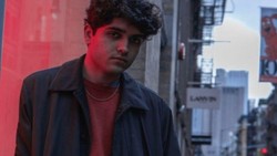 Lirik Lagu double take - Dhruv