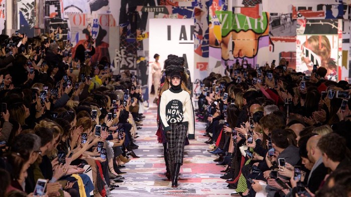 Ini Perbedaan Fashion Week di New York, London, Milan dan Paris! Ini Perbedaan Fashion Week di New York, London, Milan dan Paris!