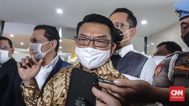Moeldoko melaporkan dua orang peneliti ICW ke Bareskrim Polri.