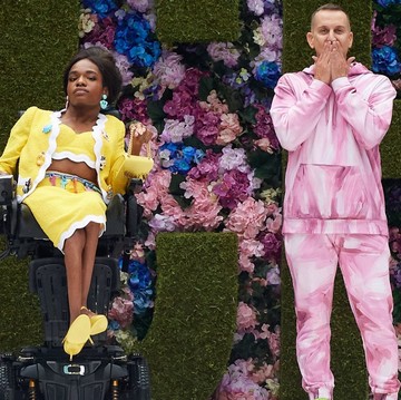 img-title Model Transgender Penyandang Disabilitas Tampil di Panggung New York Fashion Week
