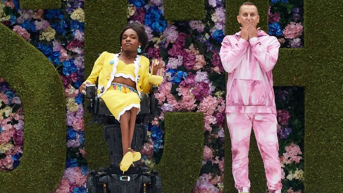 Model Transgender Penyandang Disabilitas Tampil di Panggung New York Fashion Week Model Transgender Penyandang Disabilitas Tampil di Panggung New York Fashion Week