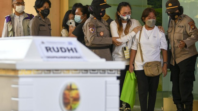 Tim Advokasi Korban Kebakaran (TAKK) ungkap 7 temuan pelanggaran HAM dalam proses penanggulangan korban kebakaran Lapas Tangerang.