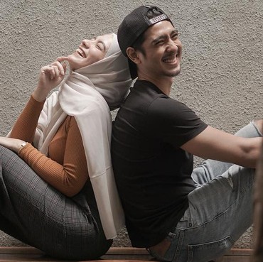 Terpopuler: Isu Arya Saloka Cerai hingga Kaesang-Erina Jajan di Pinggil Jalan