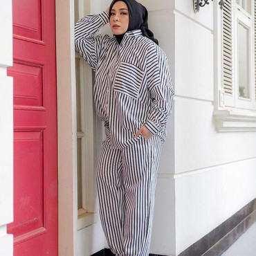 Lirik Lagu Salah - Potret