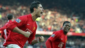 Kisah Evra Kesal Diminta Ikuti Pola Hidup Sehat Ronaldo