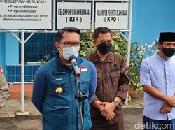 Kebut Vaksinasi di Ciamis, Ridwan Kamil: Vaksinator Keliling Desa