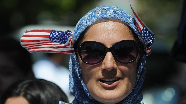 Komunitas Muslim AS memulai aksi tolak dukung Joe Biden di Pilpres AS 2024, karena pemerintah Biden mendukung agresi Israel di Gaza.
