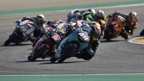 Binder Mengaku Terpaksa Tabrak Foggia di Moto3 Algarve Portugal