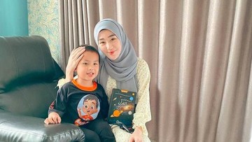 LARISSA TAK PERNAH MEMBATASI ANAK UNTUK KENAL DENGAN IBU SAMBUNG
