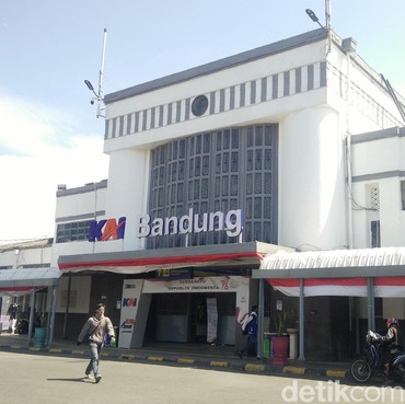 Naik Kereta ke Bandung Bayar Cuma Rp12 Ribu? Ini Caranya