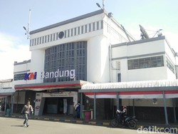 7 Stasiun Kereta Paling Beken di Bandung Raya