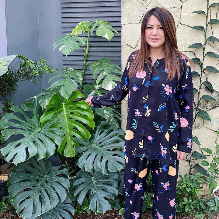 <p>Wina berhasil menurunkan berat badannya 13,5 kg setelah hampir lima bulan menjalani diet. Ibu empat anak ini menjalani pola hidup sehat sesuai arahan dokter spesialis gizi, Bunda. (Foto: Instagram @winatalia)</p>